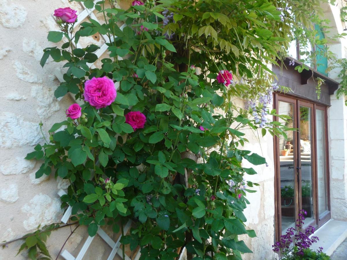 Les Tuileries Bed & Breakfast Ponteyraud Exterior photo
